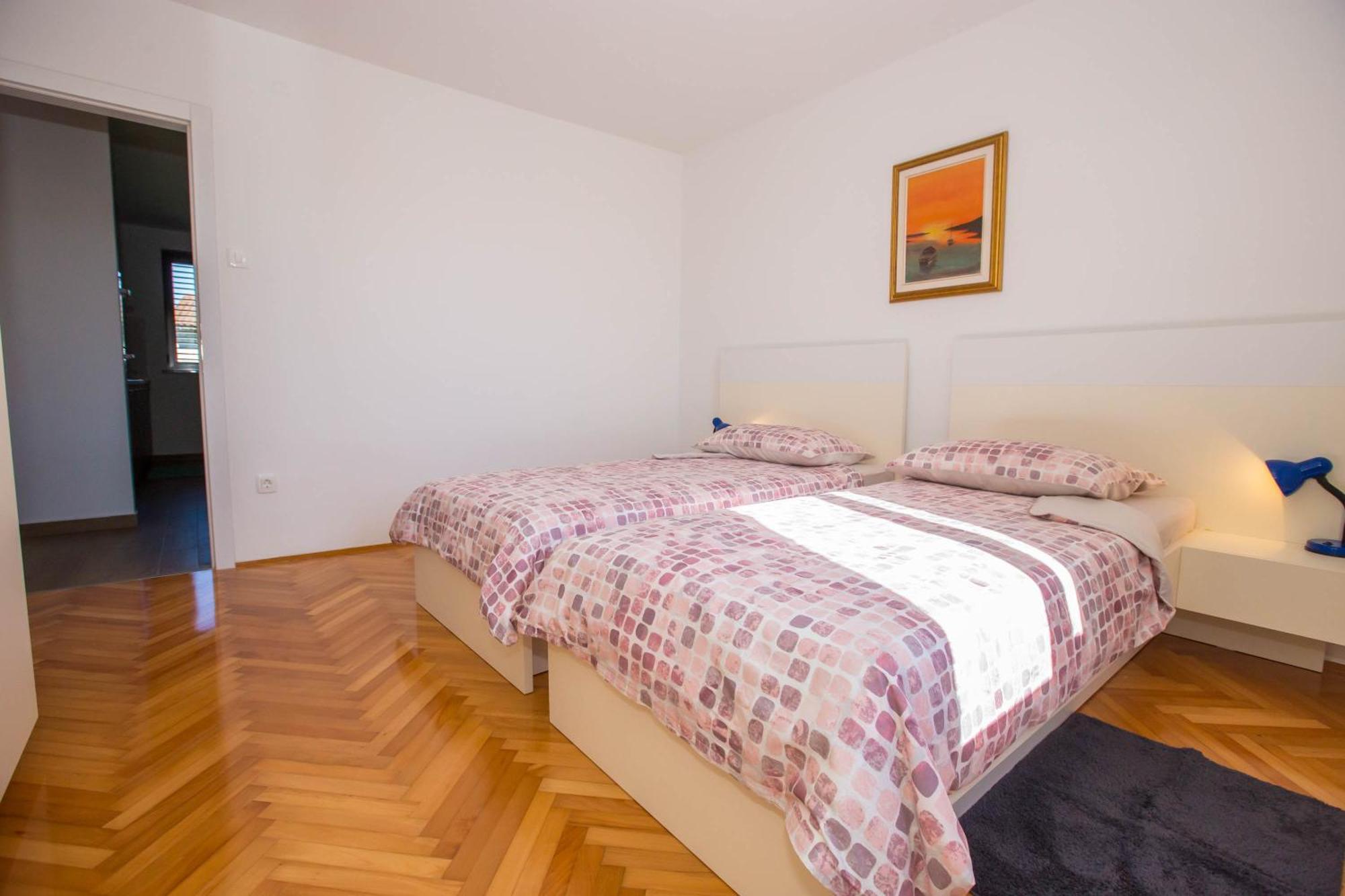 Ivan Apartment *
